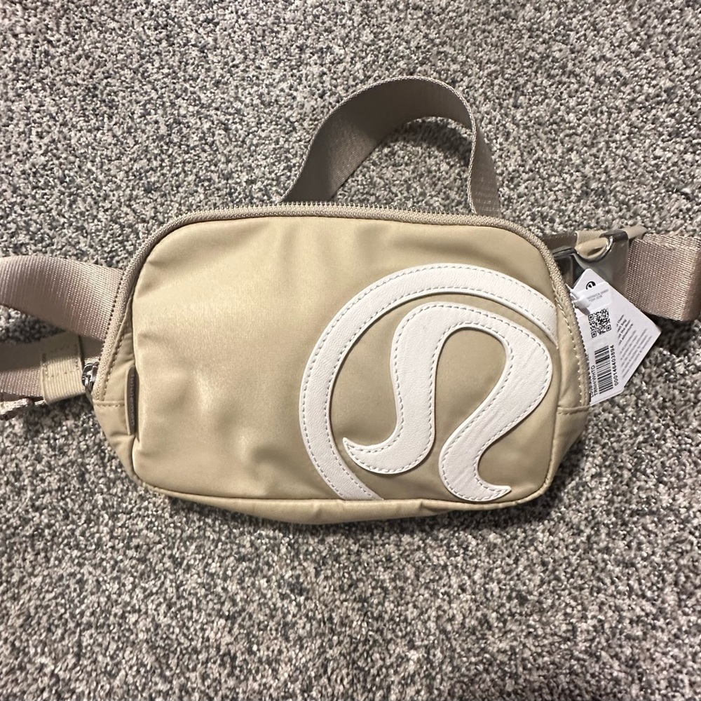 Lulu Lemon Belt Bag